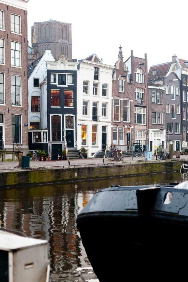 Classy 17th C Canalhouse 3*